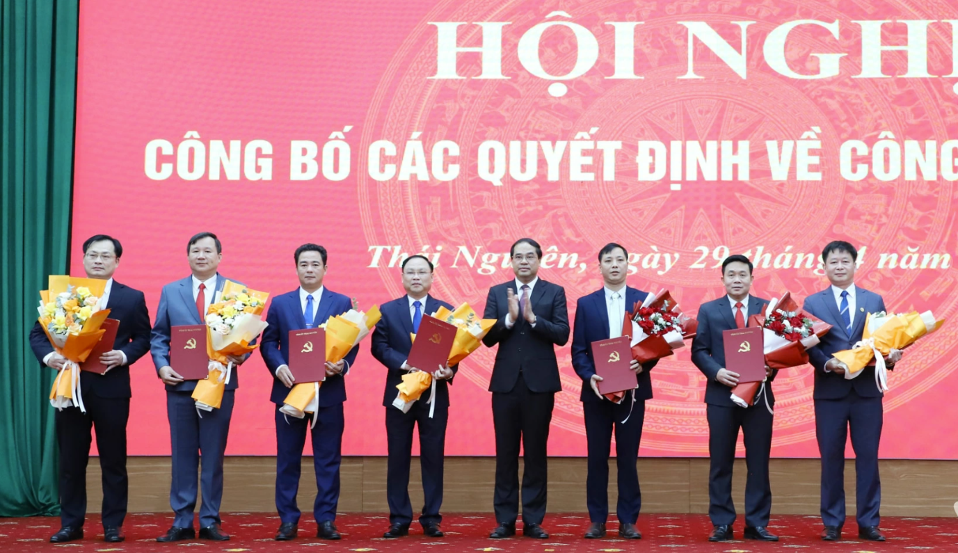 Công bố quyết định điều động, bổ nhiệm 39 cán bộ tại Thái Nguyên