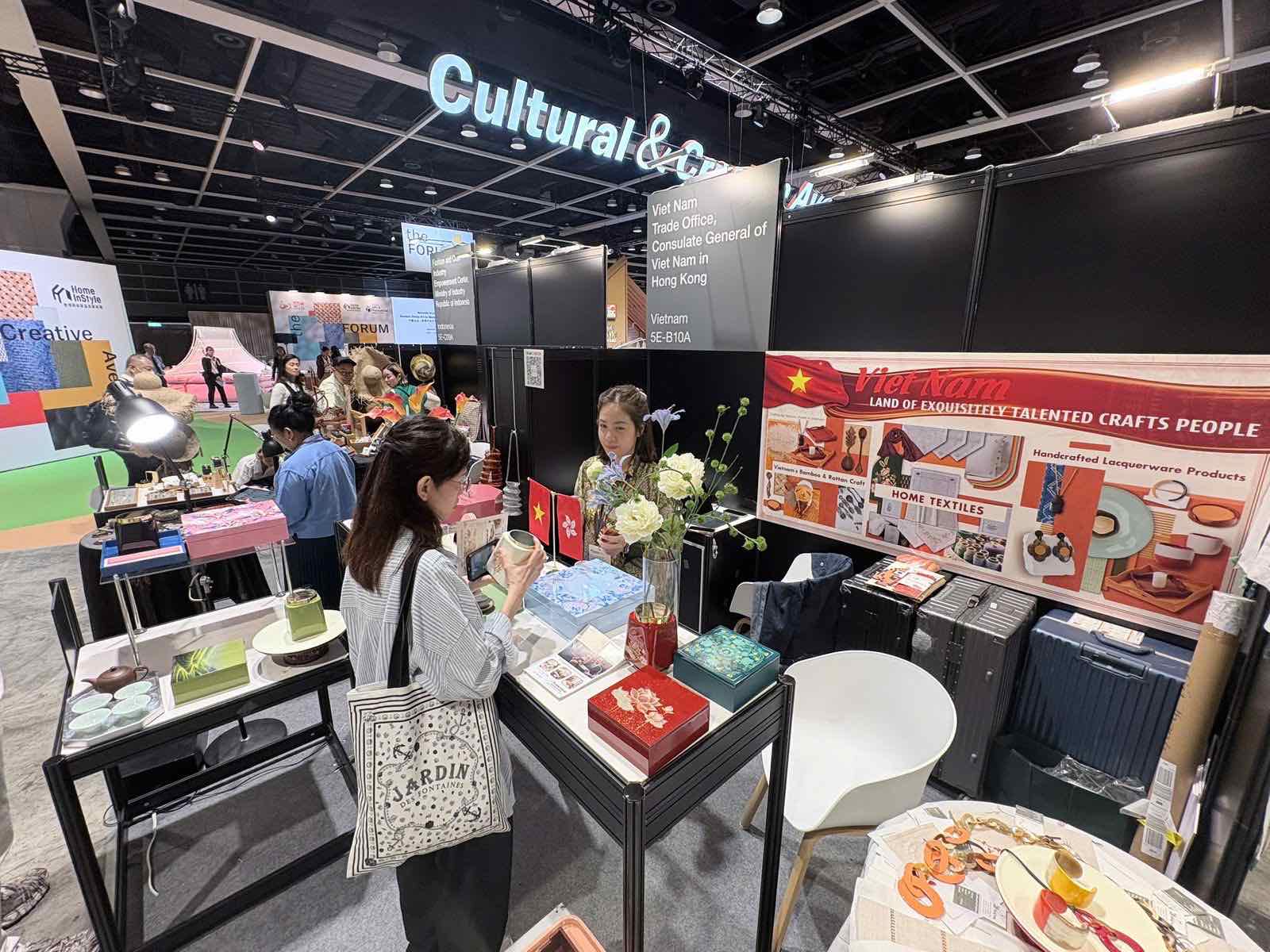 Sản phẩm của Việt Nam được ưa chuộng tại hội chợ Hong Kong (Trung Quốc)