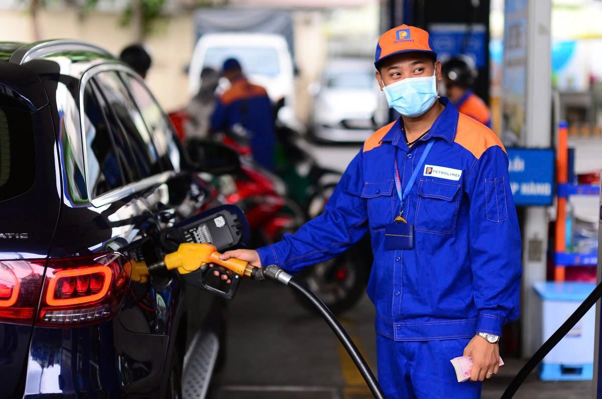 Kéo dài áp dụng thuế nhập khẩu 0% xăng, dầu đến hết 30/6/2026