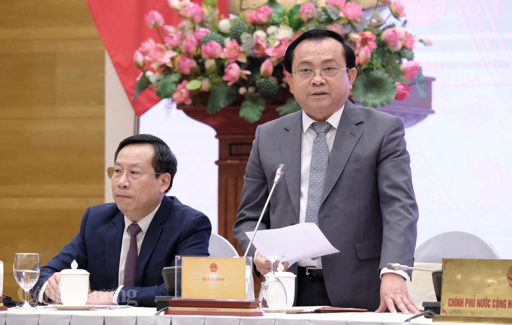 Bộ Tài chính nêu giải pháp kiểm soát lạm phát nhưng vẫn giữ tăng trưởng cao