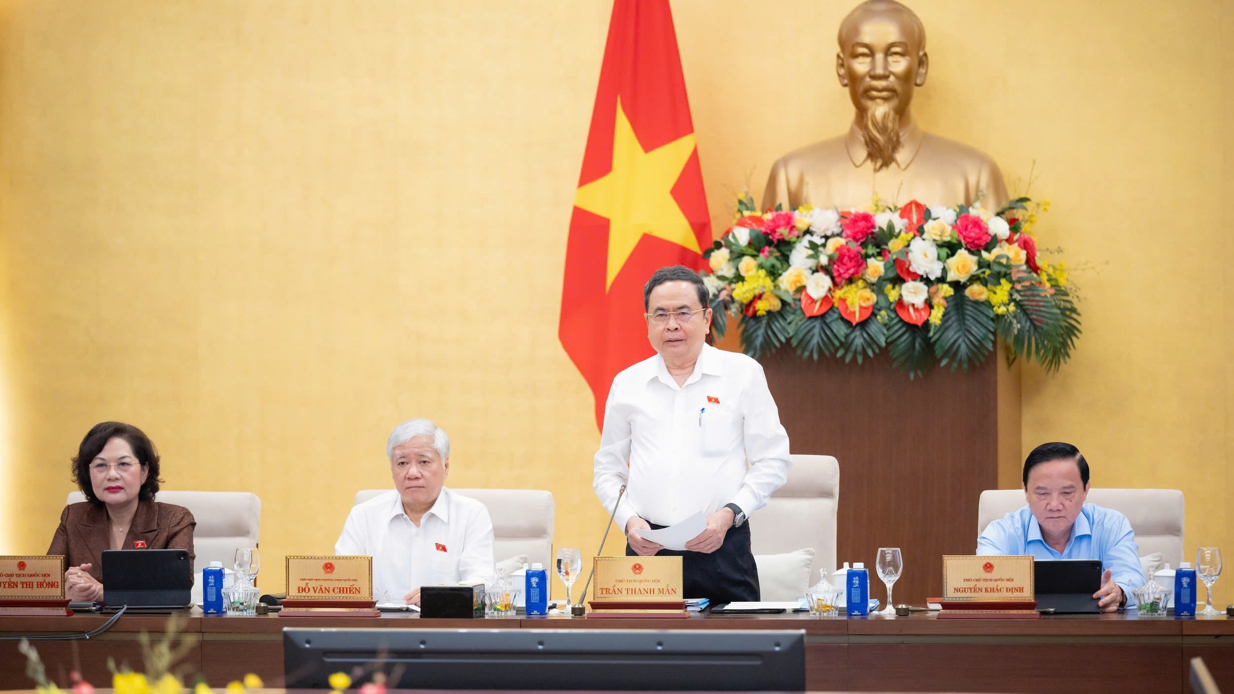 Chủ tịch Quốc hội: Không để phát sinh nợ đọng văn bản hướng dẫn thi hành luật