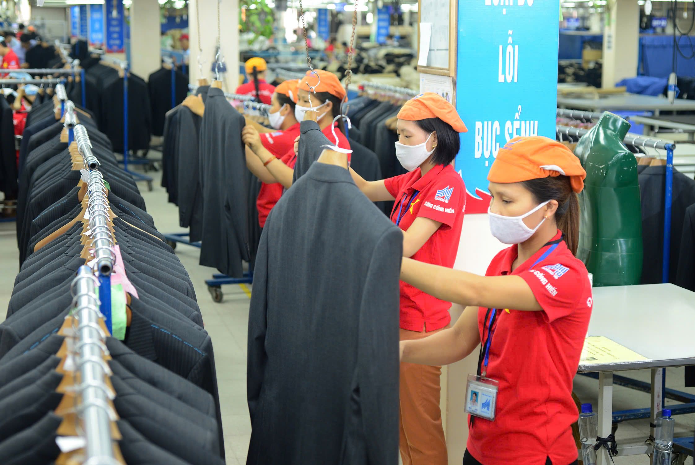 Dệt may giữ nhịp xuất khẩu
