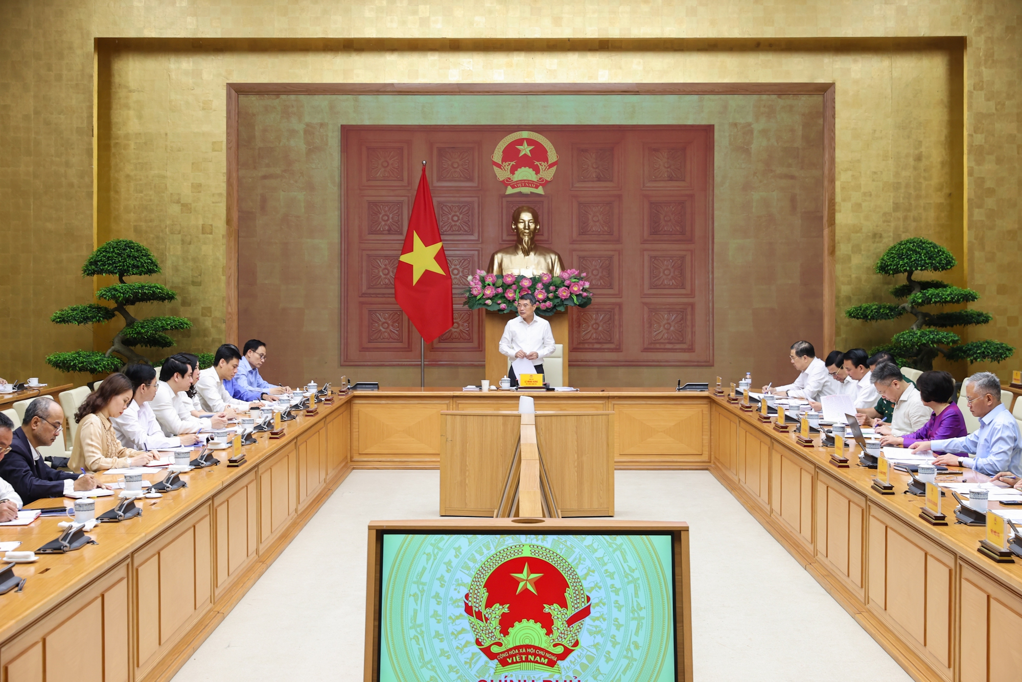 Thể chế hóa đường lối đối ngoại, nâng cao hiệu quả hội nhập quốc tế