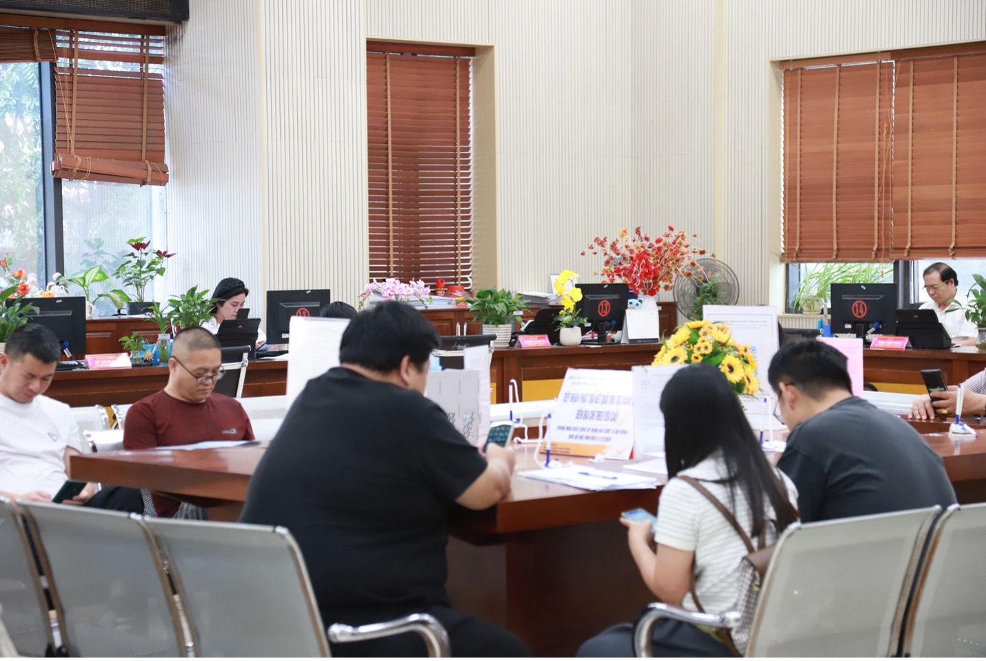 Hướng tới sơ kết 1 năm chính quyền địa phương 2 cấp: Ổn định, chuyên nghiệp, hiệu quả