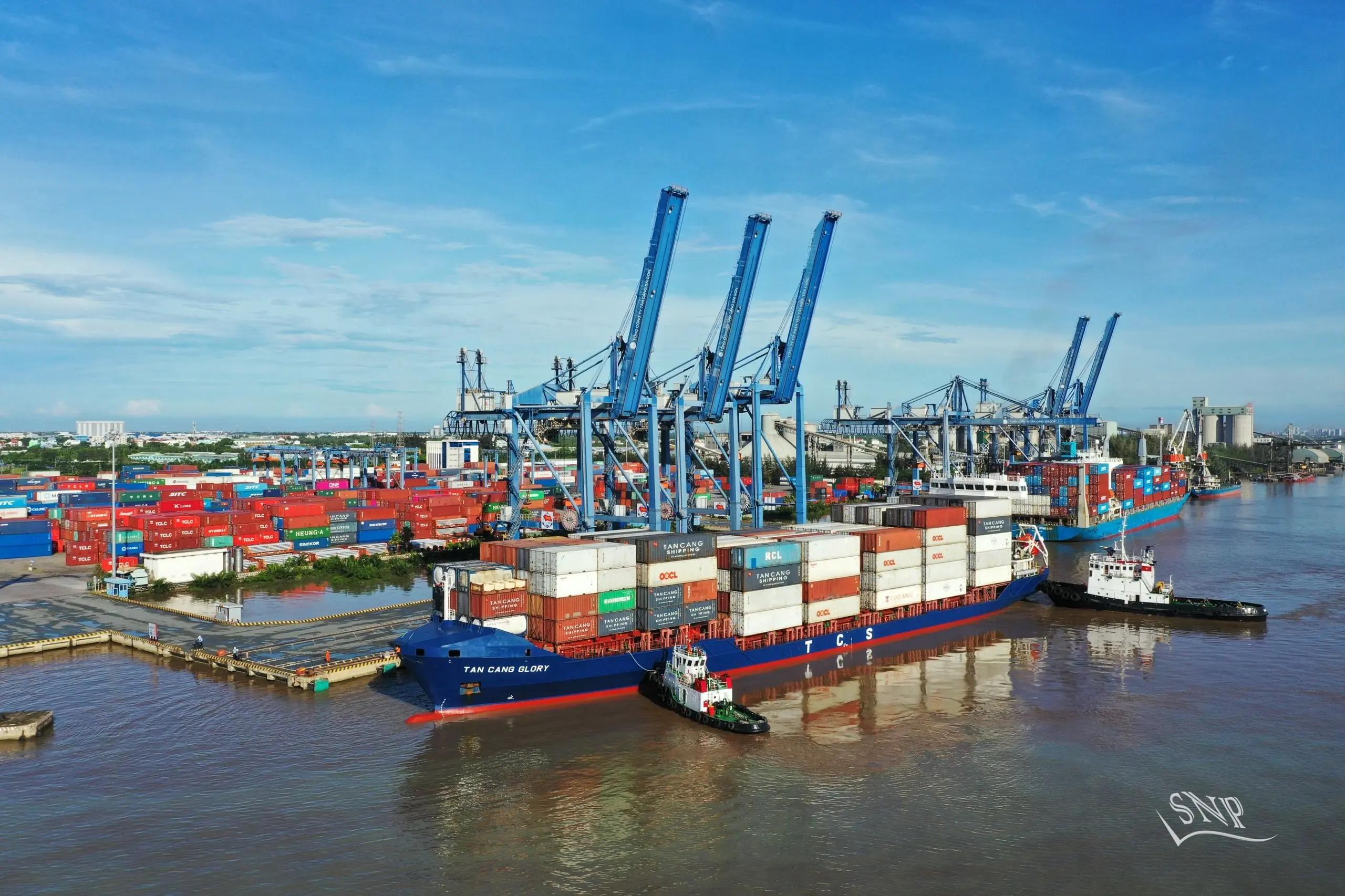TP. Hồ Chí Minh: Đột phá phát triển hạ tầng, kéo giảm chi phí logistics