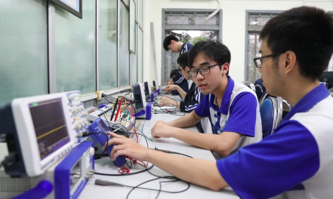 Gỡ 'nút thắt' để Đại học Quốc gia Hà Nội trở thành đại học tinh hoa