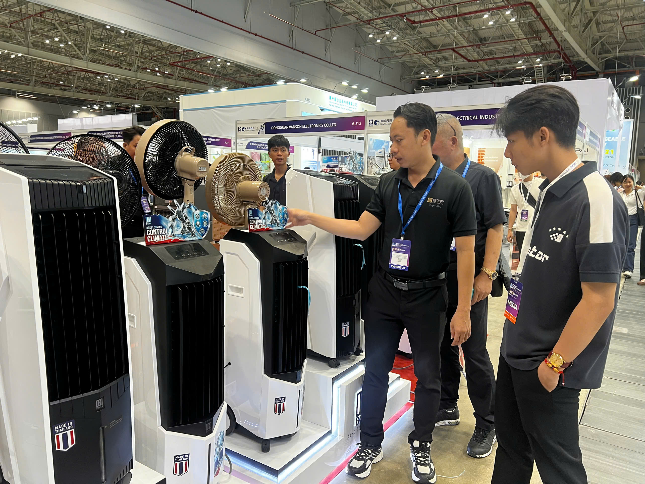 IEAE 2026 quy tụ hơn 300 doanh nghiệp điện tử và thiết bị thông minh