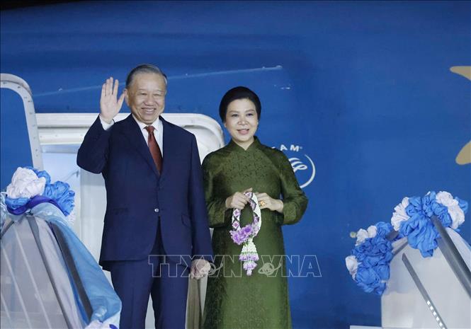Tổng Bí thư, Chủ tịch nước Tô Lâm và Phu nhân lên đường thăm cấp Nhà nước Cộng hòa Singapore