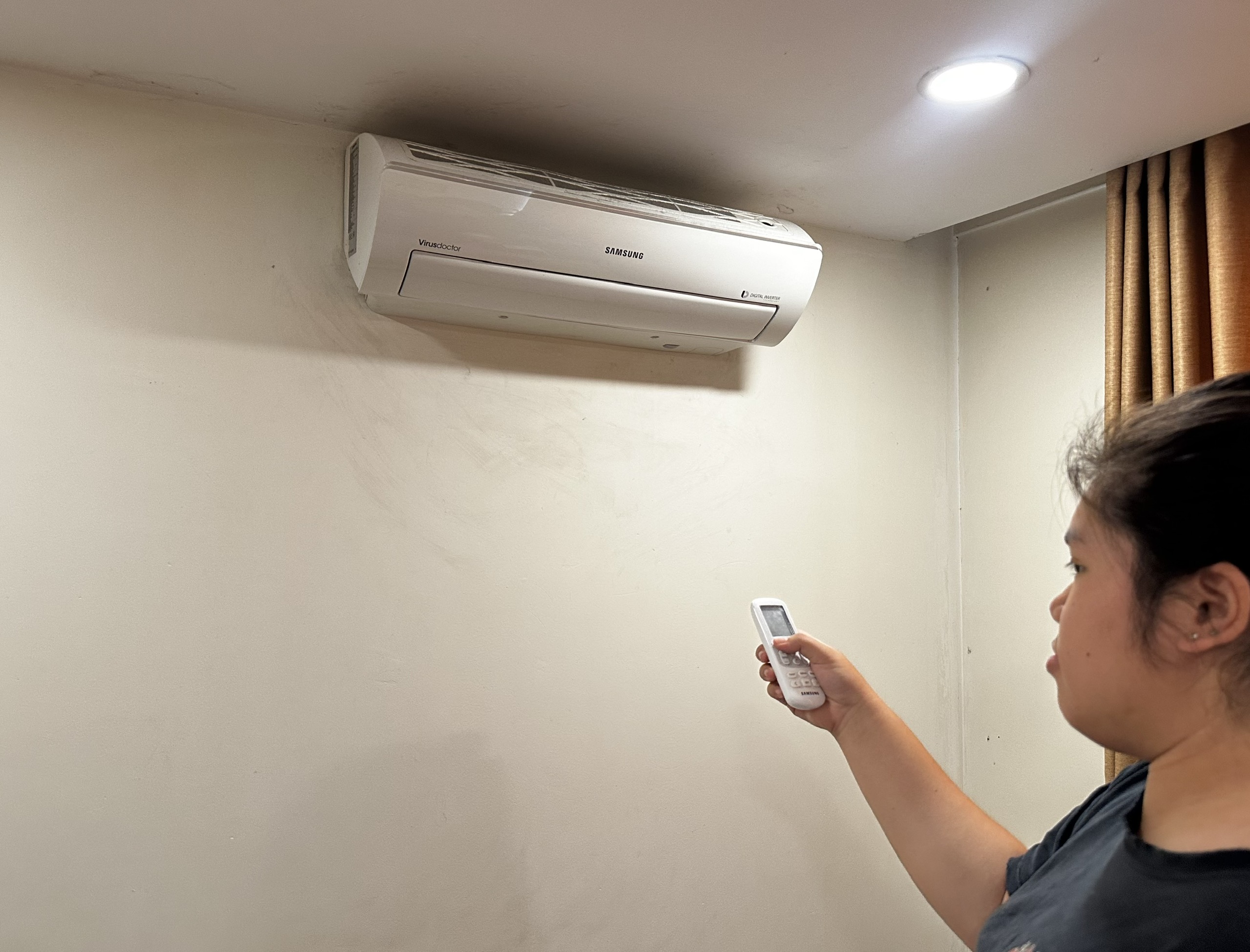 Tiết kiệm điện để giảm áp lực chi tiêu mùa nắng nóng