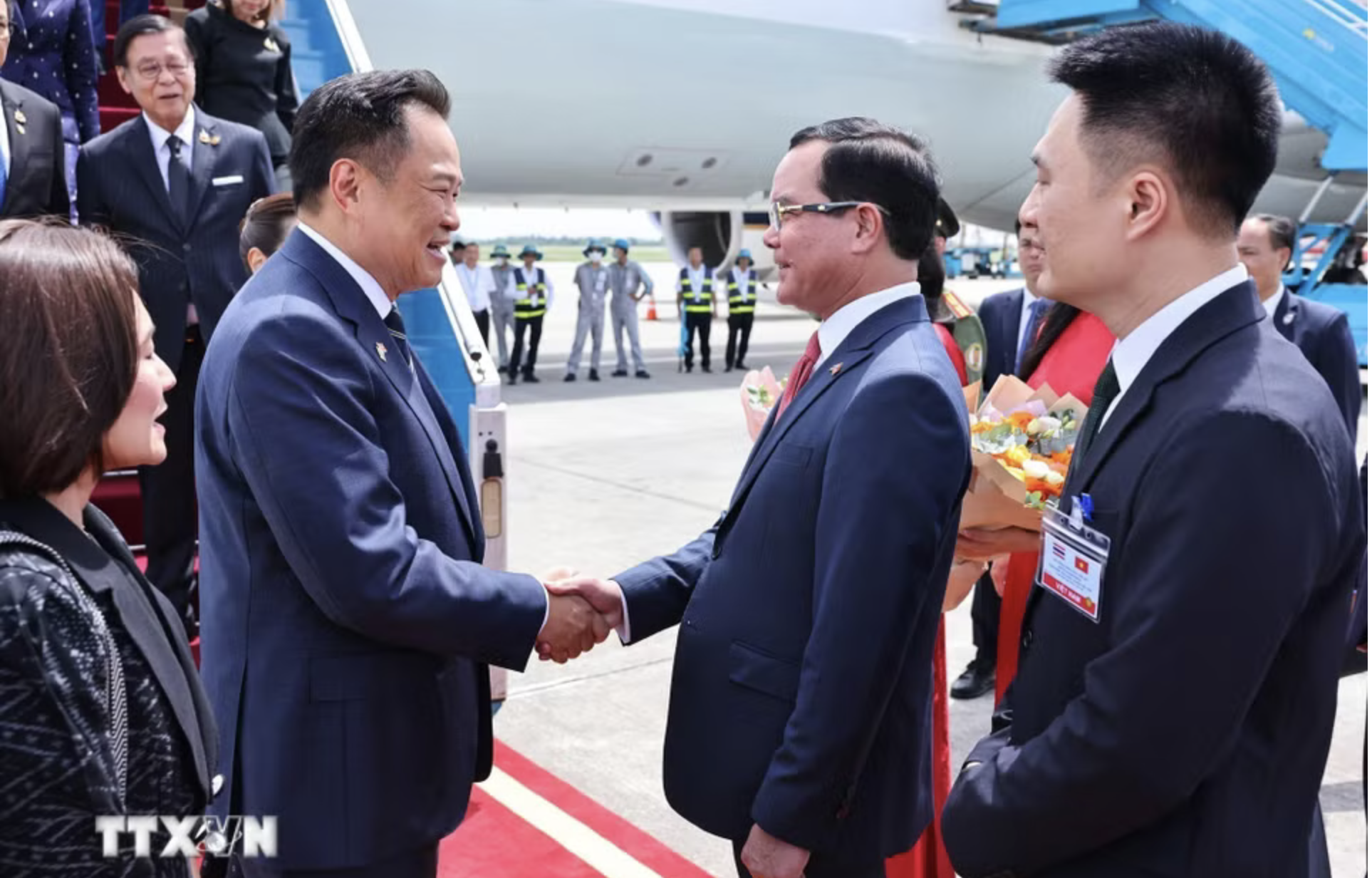 Thủ tướng Thái Lan đến Hà Nội, bắt đầu thăm chính thức Việt Nam và dự AFF 2026