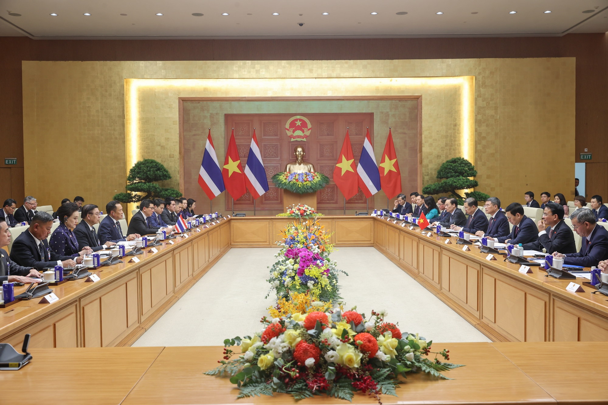 Thủ tướng Lê Minh Hưng hội đàm với Thủ tướng Thái Lan: Hướng tới kim ngạch thương mại song phương 50 tỷ USD