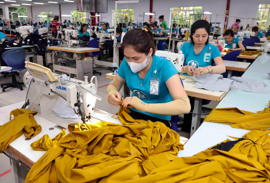 Chạy đua tăng trưởng 2 con số, ngành dệt may mong được tiếp sức