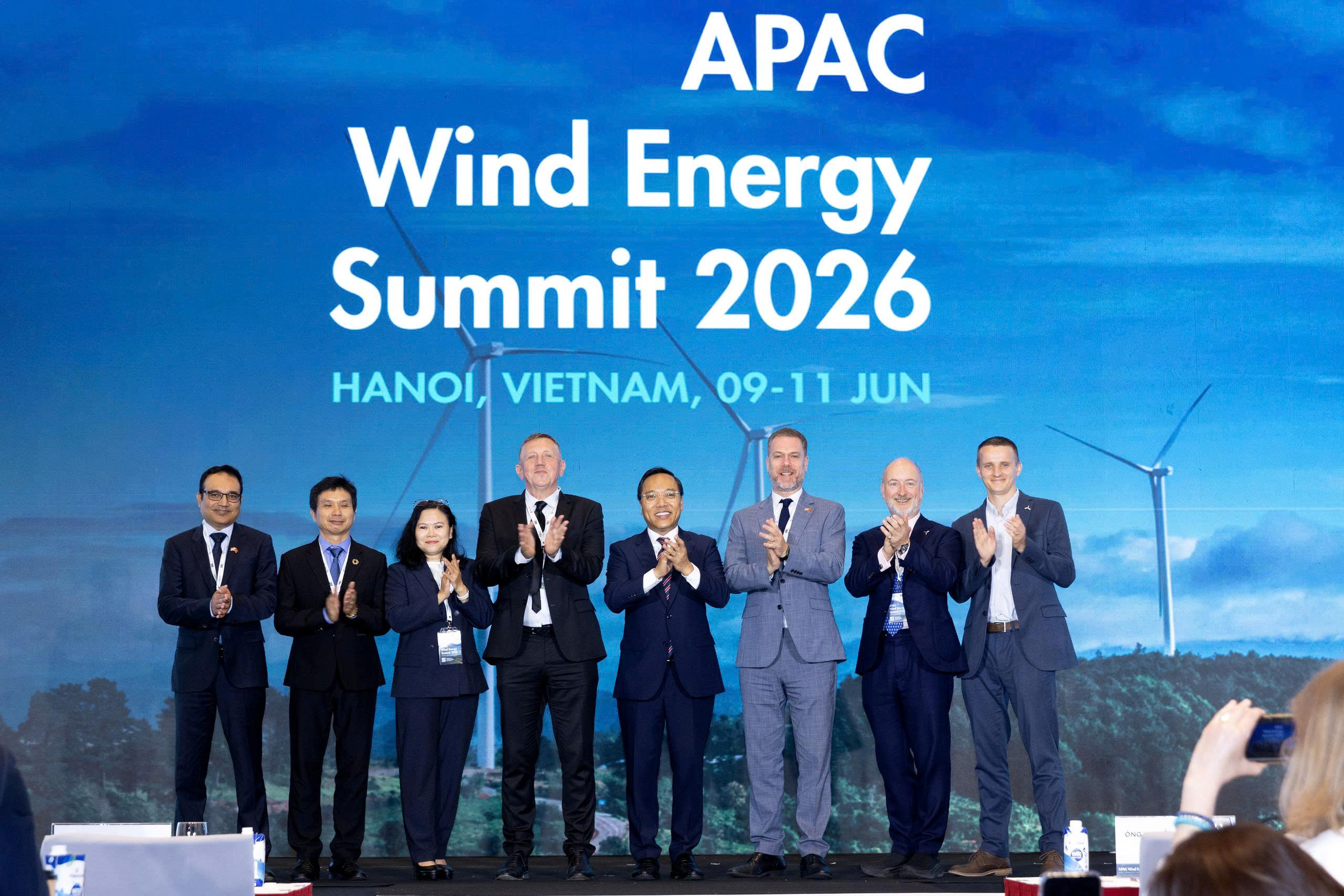 Công bố Quan hệ Đối tác thúc đẩy điện gió ngoài khơi giữa Vương quốc Anh và Việt Nam