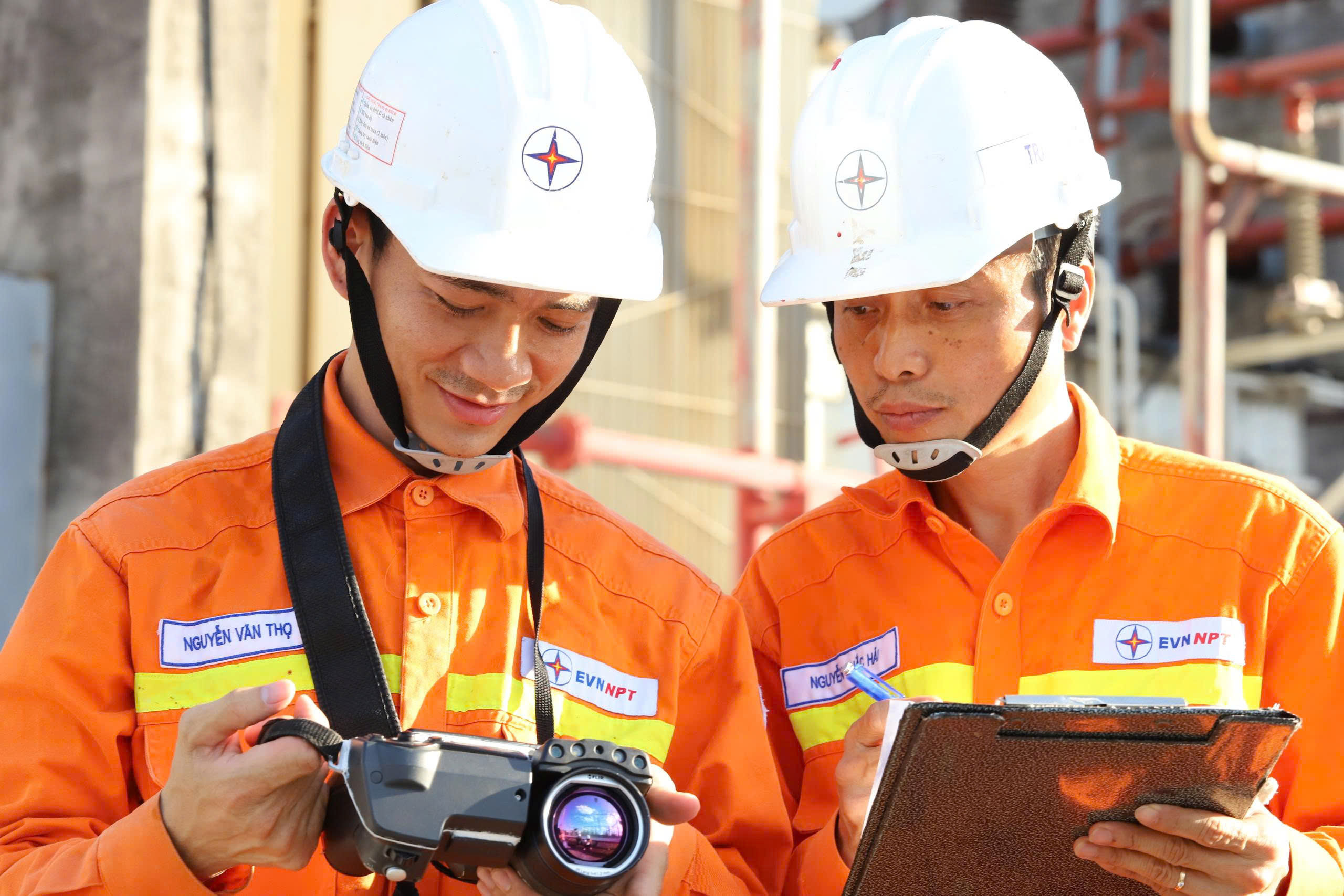 Tiết kiệm điện: ‘Nguồn năng lượng đầu tiên’ mùa nắng nóng