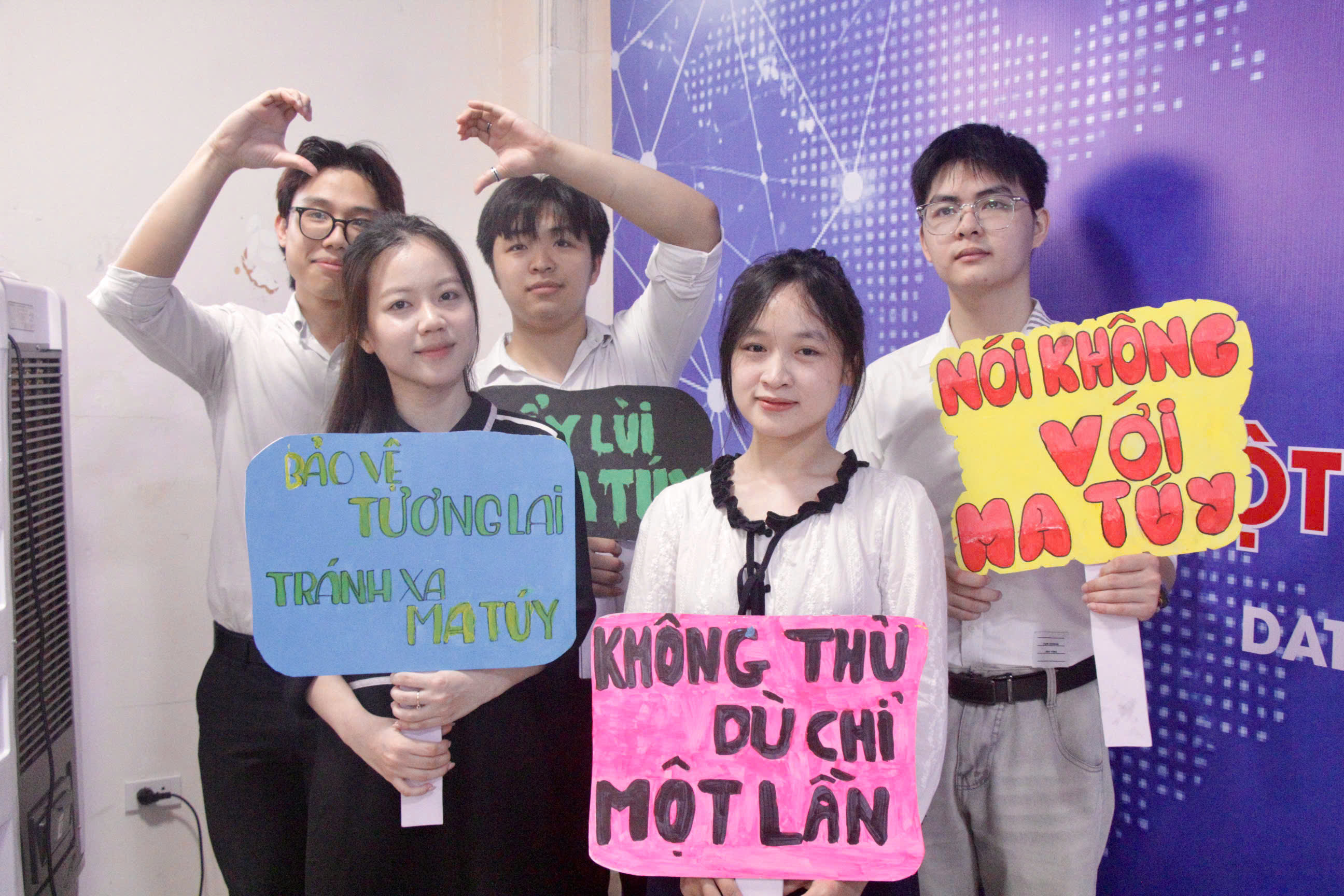 Sinh viên Trường Đại học Điện lực thi tìm hiểu pháp luật phòng, chống ma túy 