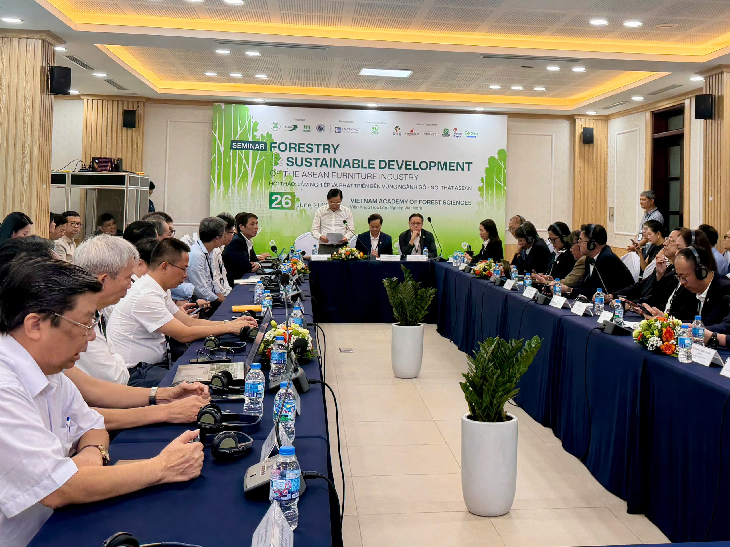 Nâng sức cạnh tranh ngành gỗ từ nguồn nguyên liệu