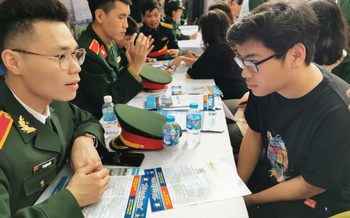 Bộ Quốc phòng công bố 72 thí sinh tuyển thẳng vào trường Quân đội 2026