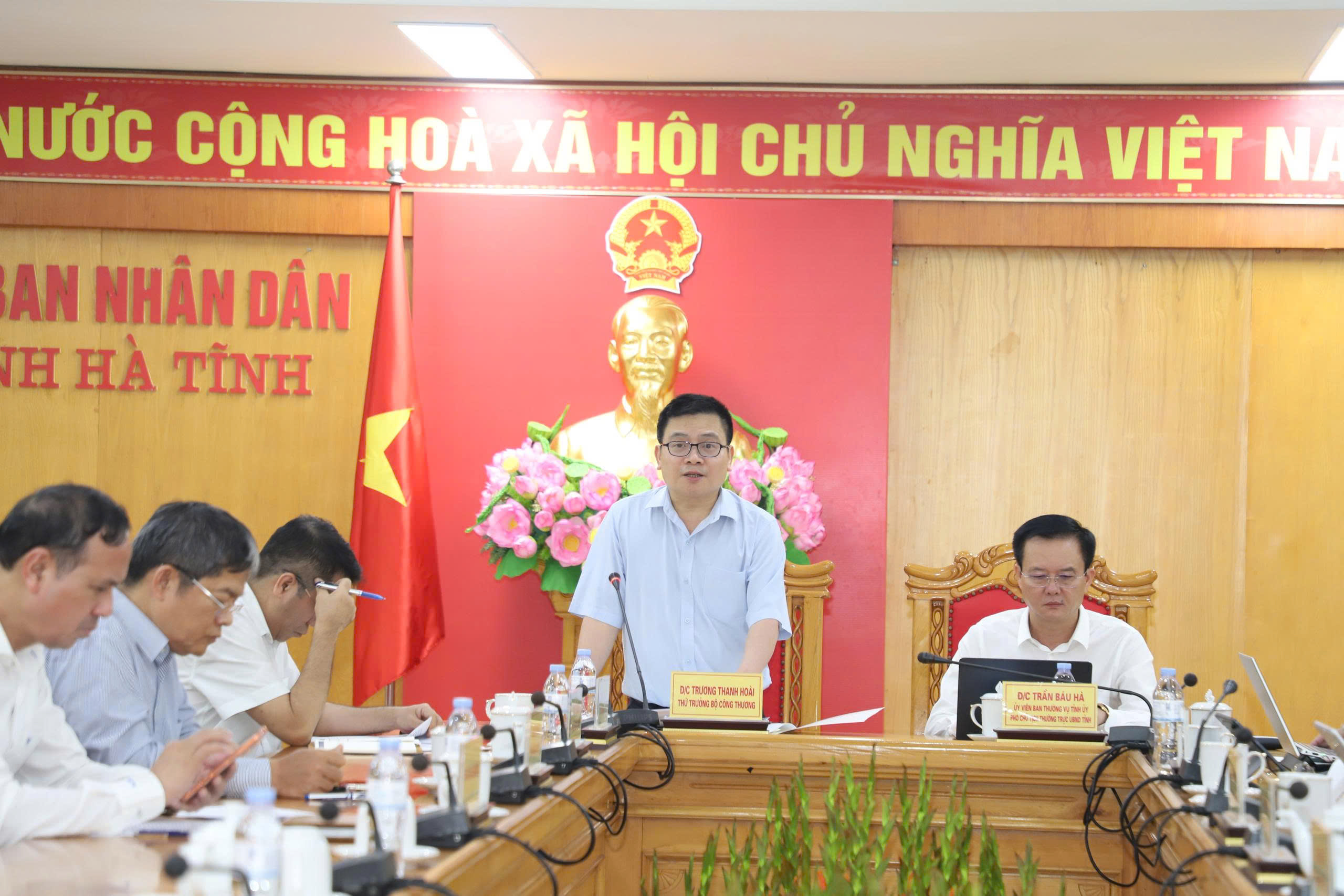 Thứ trưởng Bộ Công Thương Trương Thanh Hoài làm việc với Hà Tĩnh về các dự án điện