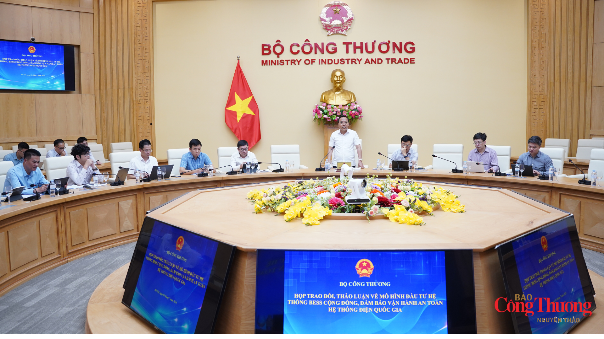 Bộ Công Thương họp về mô hình đầu tư hệ thống BESS cộng đồng