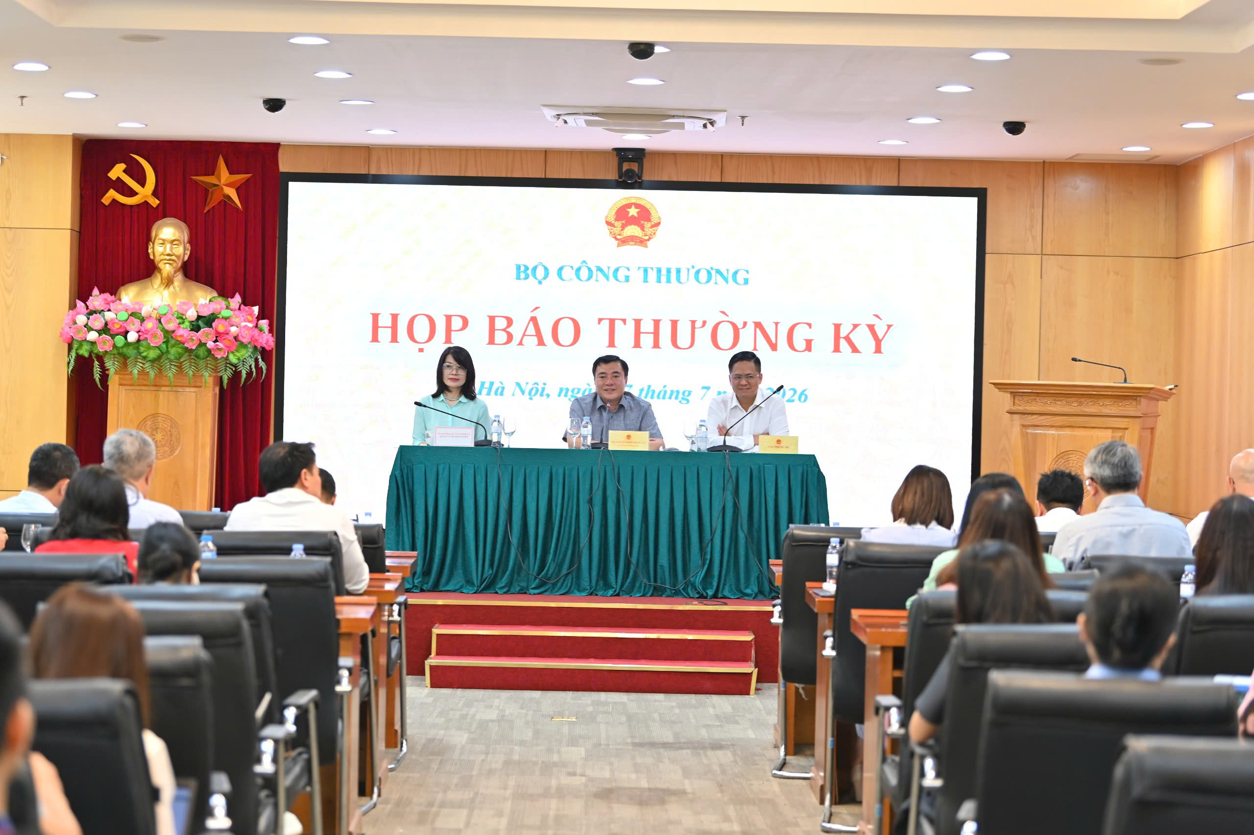 Bộ Công Thương rà soát nghị định, thông tư khi sửa Luật Điện lực
