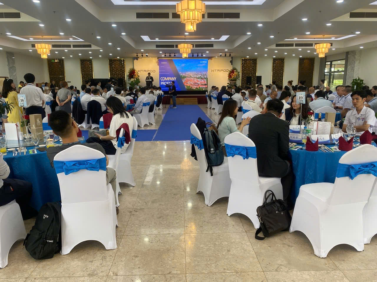 Hơn 100 doanh nghiệp công nghệ cao khảo sát môi trường đầu tư