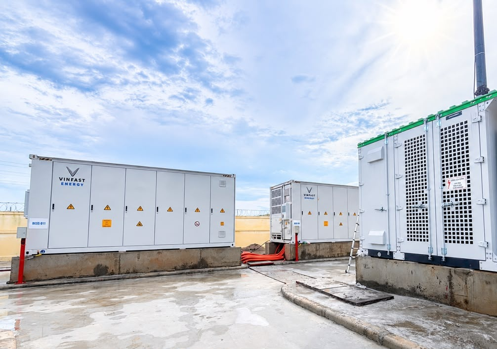 VinEnergo triển khai pin lưu trữ năng lượng trên lưới điện Thủ đô