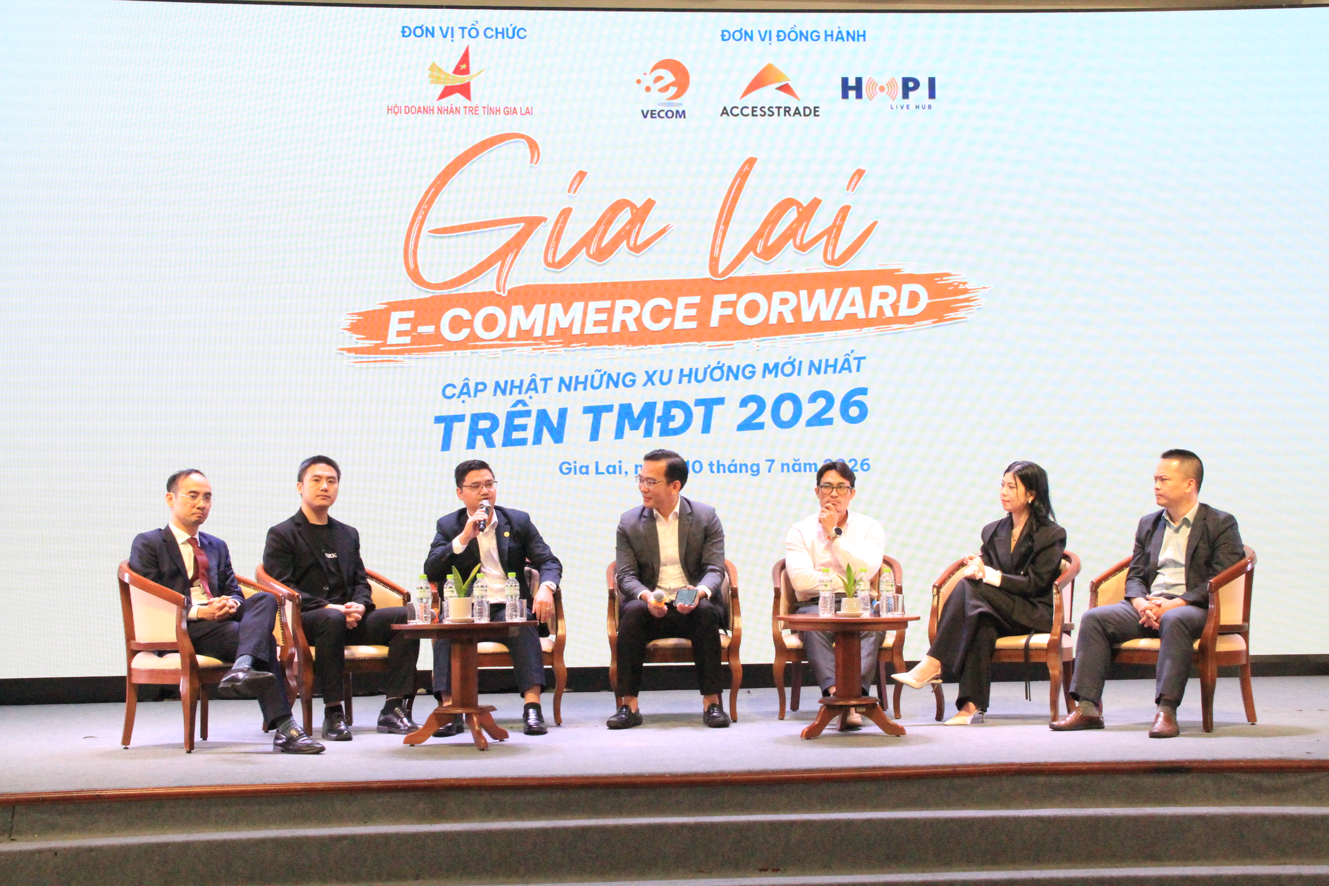 Doanh nghiệp Gia Lai tăng tốc trên 'đường đua' thương mại điện tử