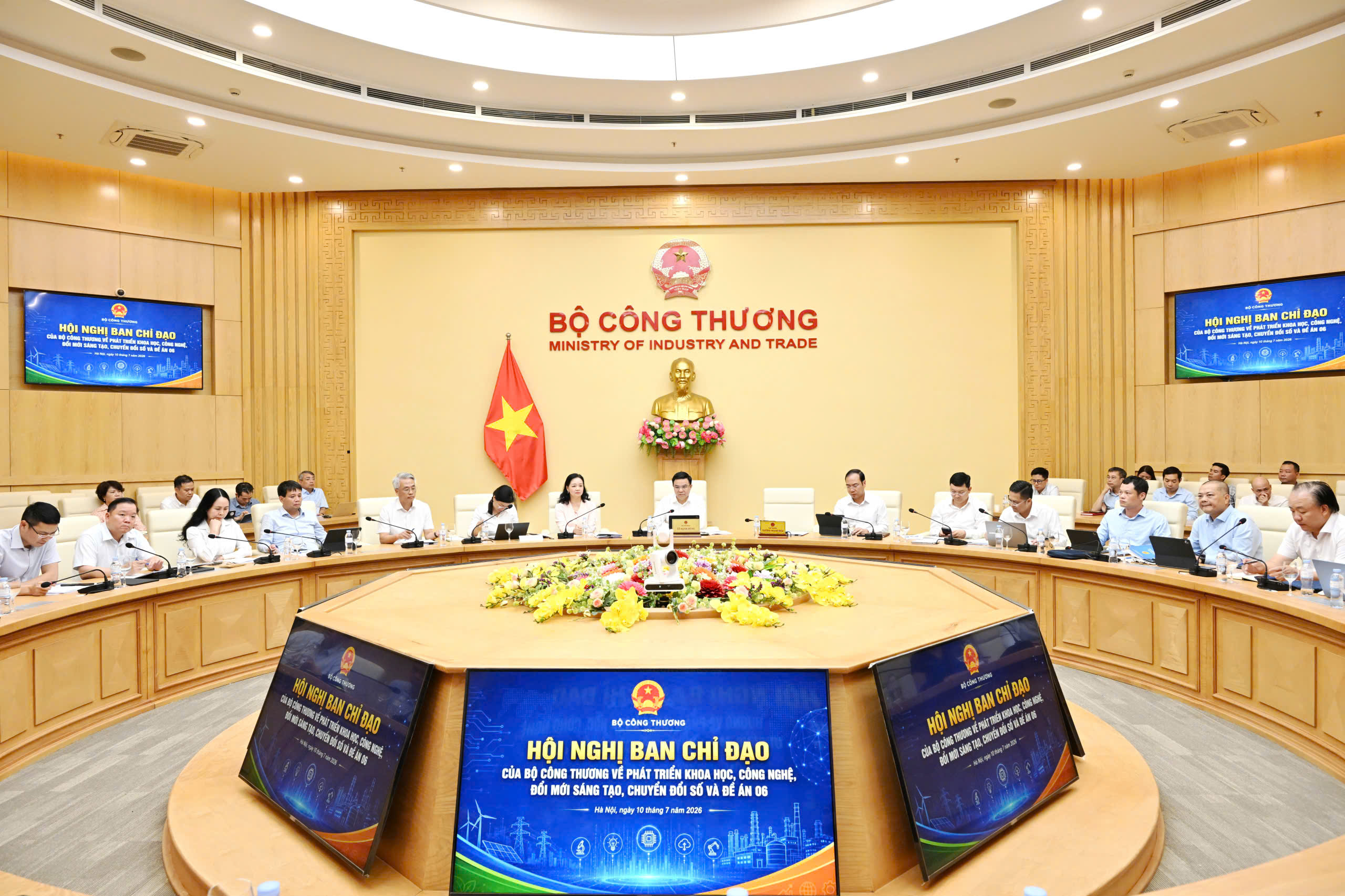 Chùm ảnh: Hội nghị Ban Chỉ đạo của Bộ Công Thương về phát triển khoa học, công nghệ