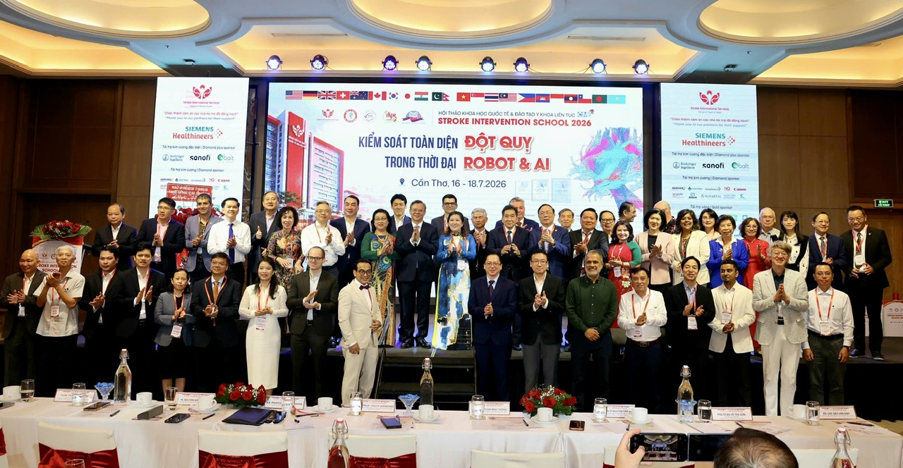 Cần Thơ: Quy tụ chuyên gia quốc tế cập nhật ứng dụng AI và robot trong lĩnh vực y tế