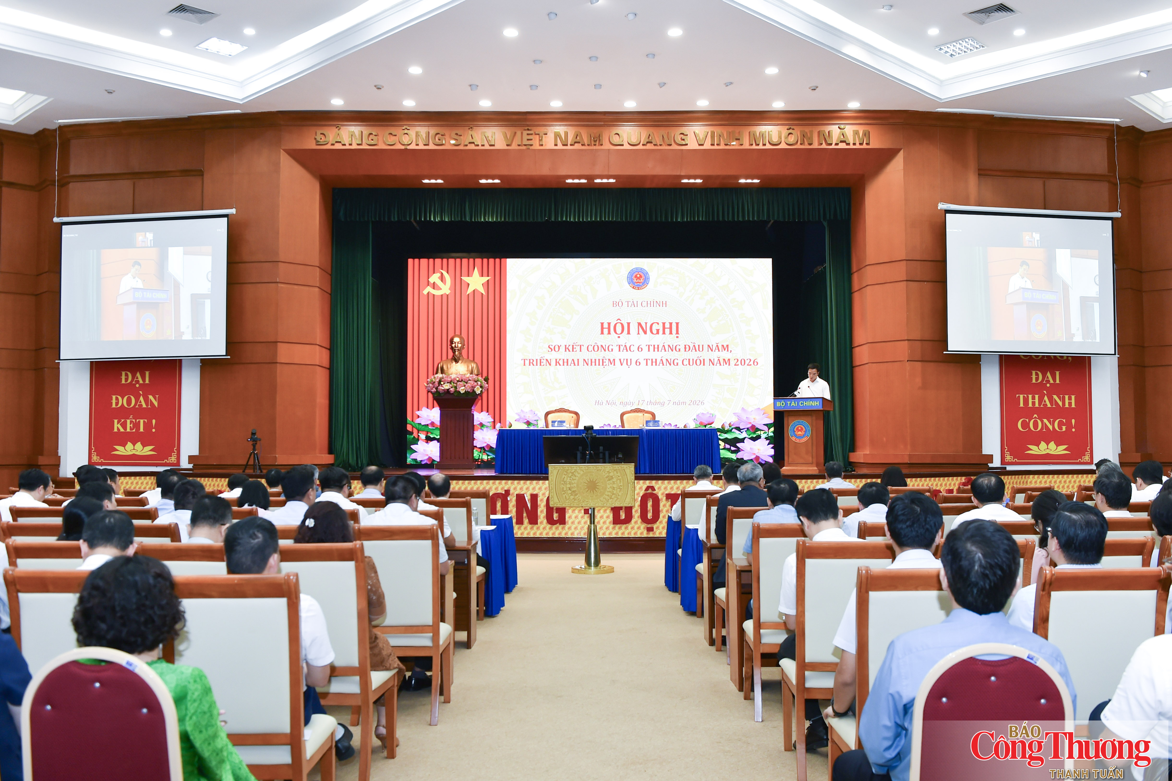 Bộ Tài chính tăng tốc thực hiện nhiệm vụ 6 tháng cuối năm