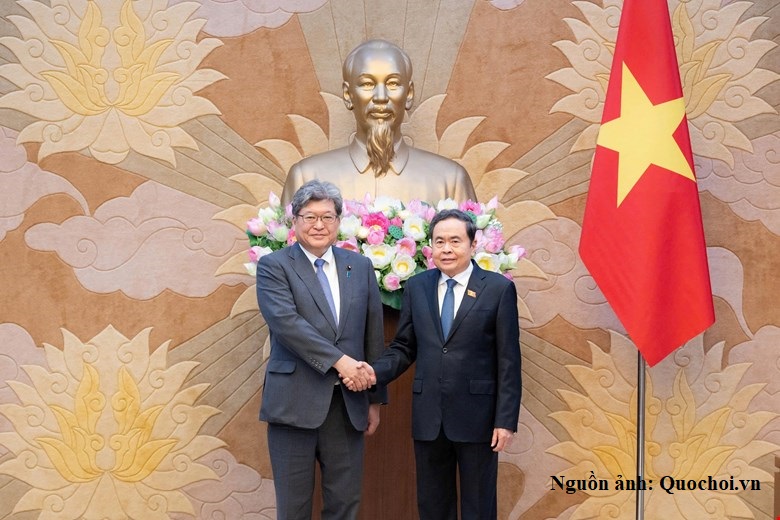 Chủ tịch Quốc hội Trần Thanh Mẫn tiếp Quyền Tổng thư ký Đảng Dân chủ Tự do Nhật Bản