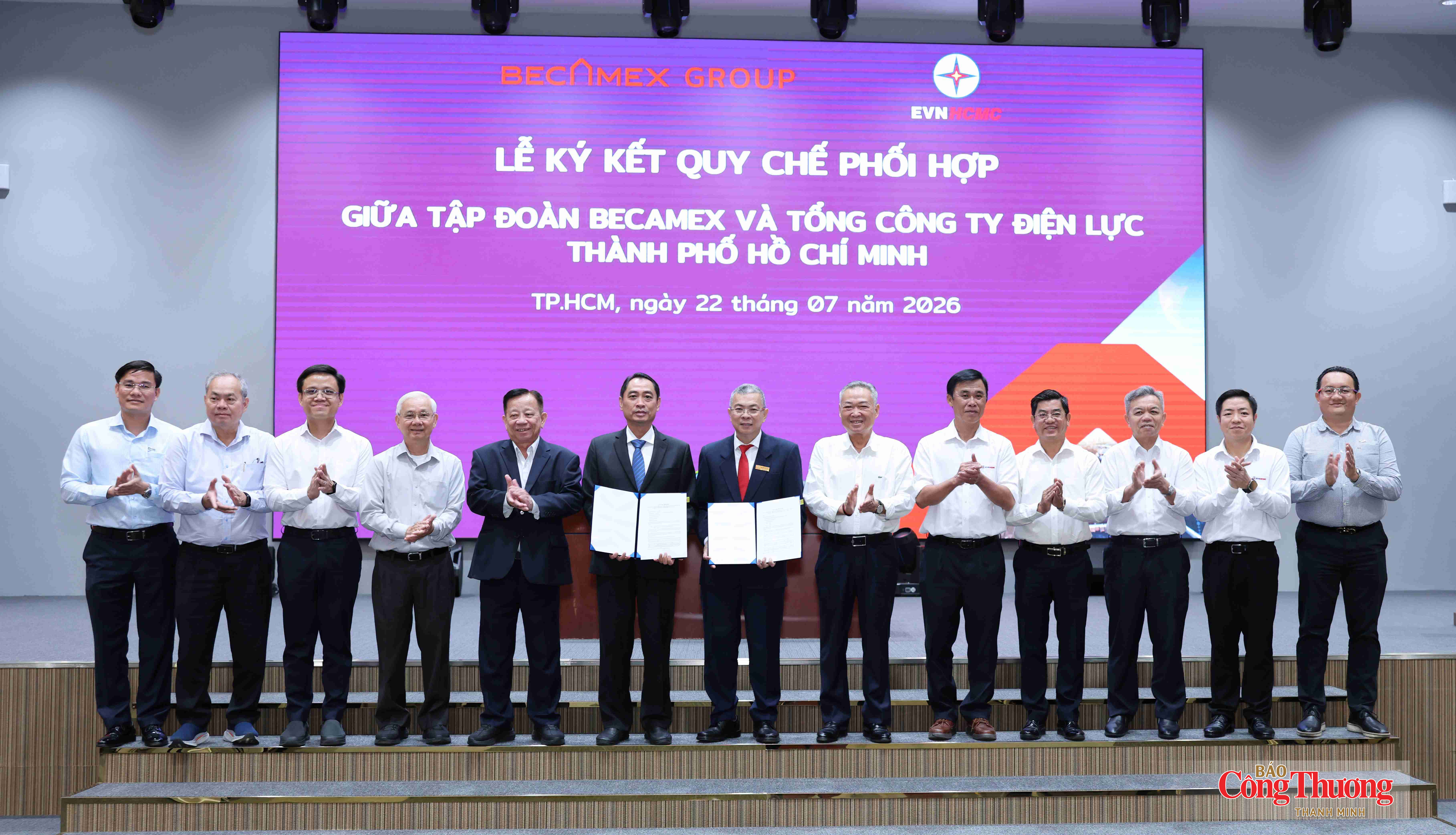 EVNHCMC và Becamex hợp tác phát triển hạ tầng năng lượng xanh