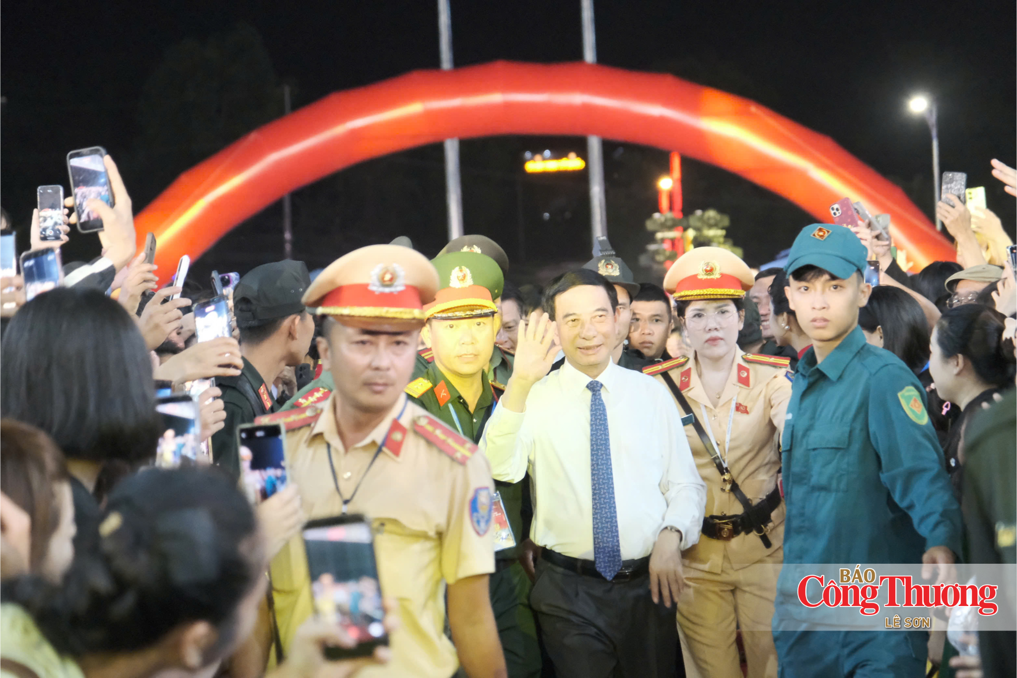 Lâm Đồng khánh thành Quảng trường lớn nhất Tây Nguyên - Nam Trung Bộ