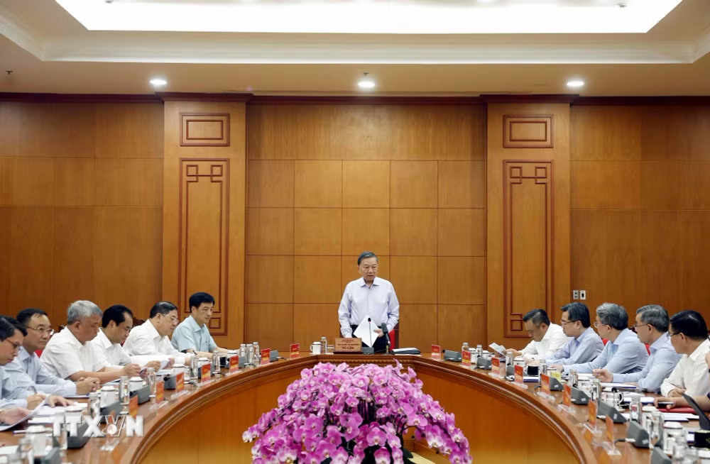 'Tái định vị TKV thành tập đoàn công nghiệp năng lượng, vật liệu hiện đại'
