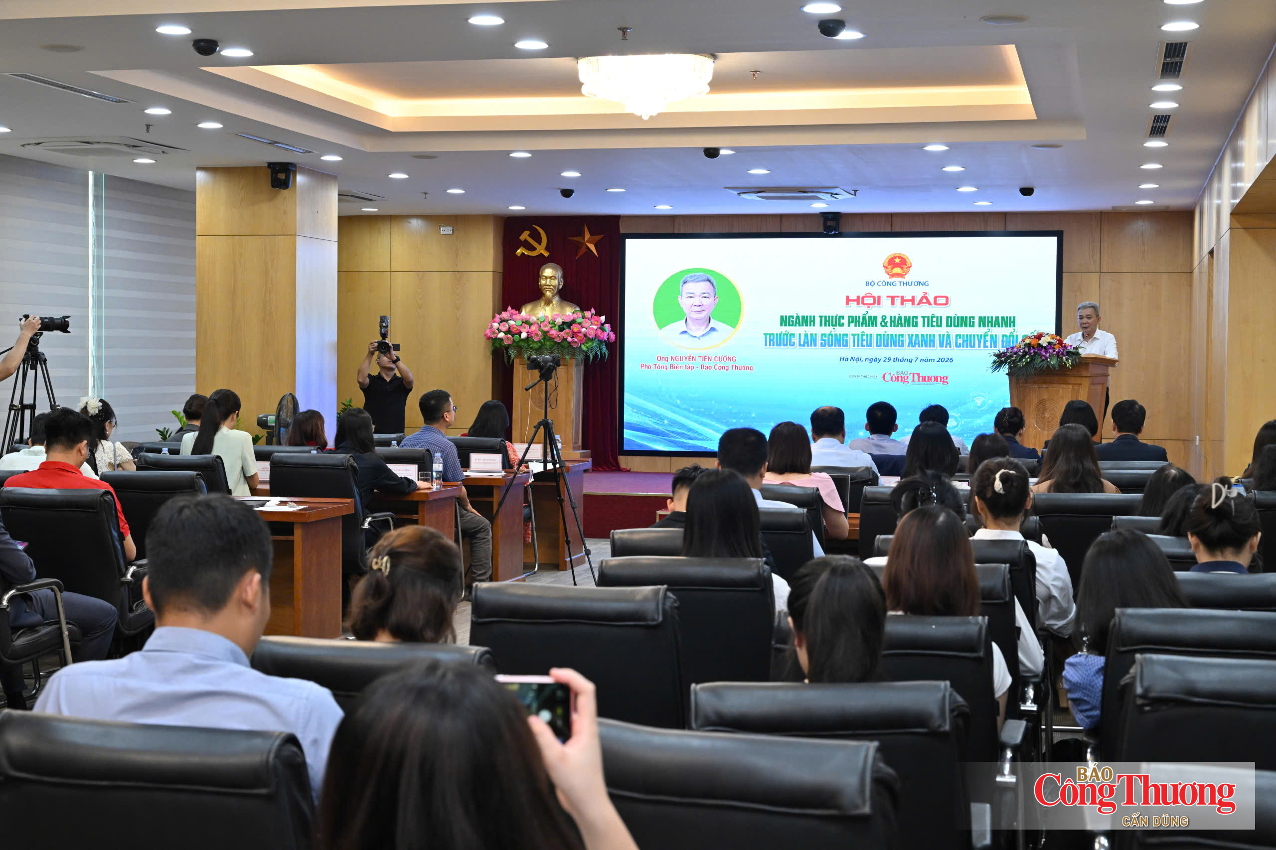 Chùm ảnh: Hội thảo ngành thực phẩm trước làn sóng tiêu dùng xanh, chuyển đổi số