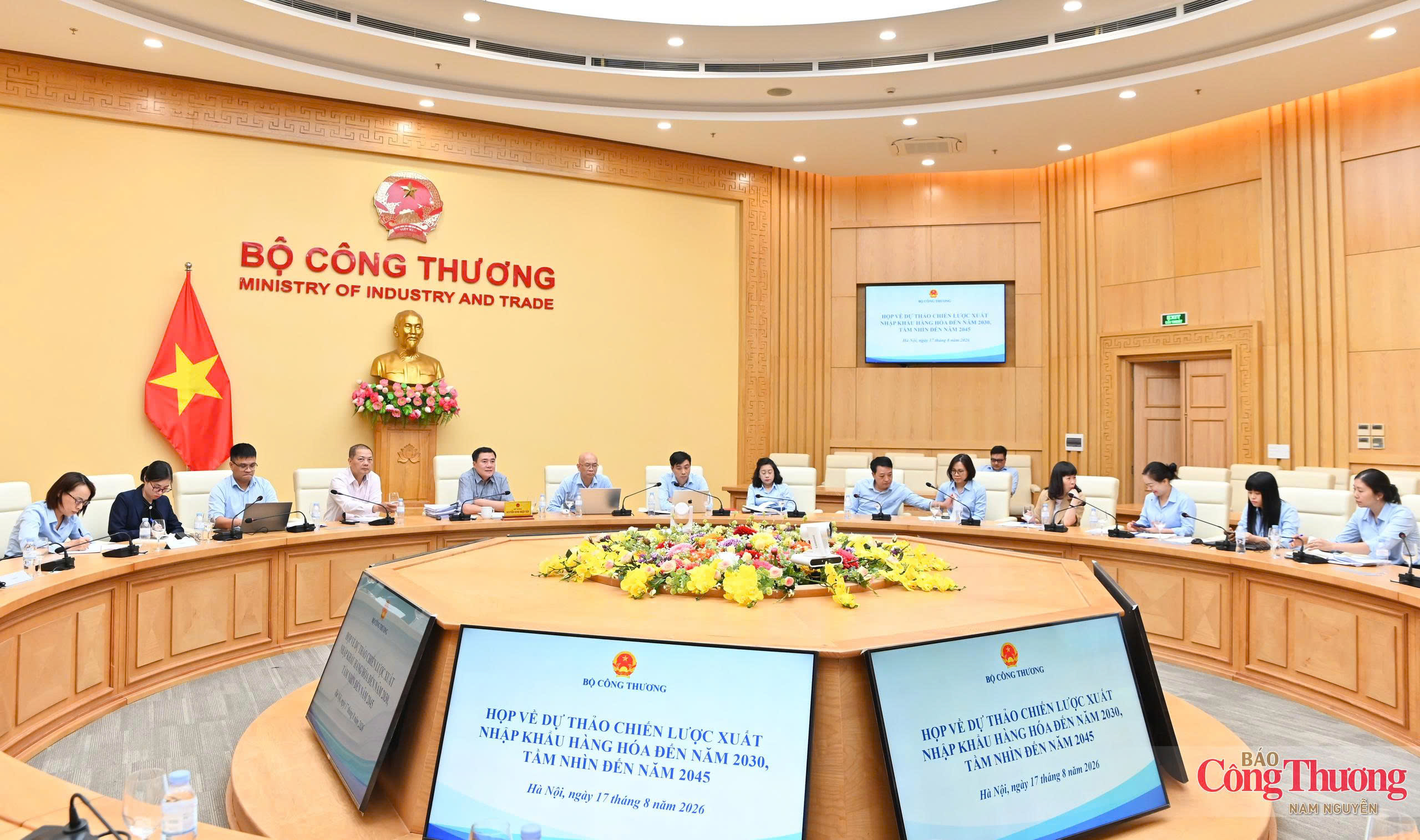 Bộ Công Thương họp về Dự thảo Chiến lược xuất nhập khẩu hàng hóa đến năm 2030, tầm nhìn 2045