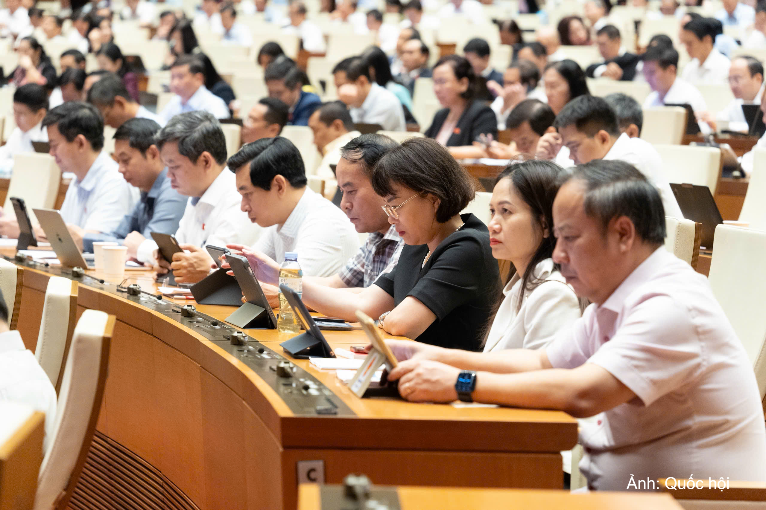 Quốc hội thông qua Luật sửa đổi, bổ sung một số điều của Luật Xuất bản