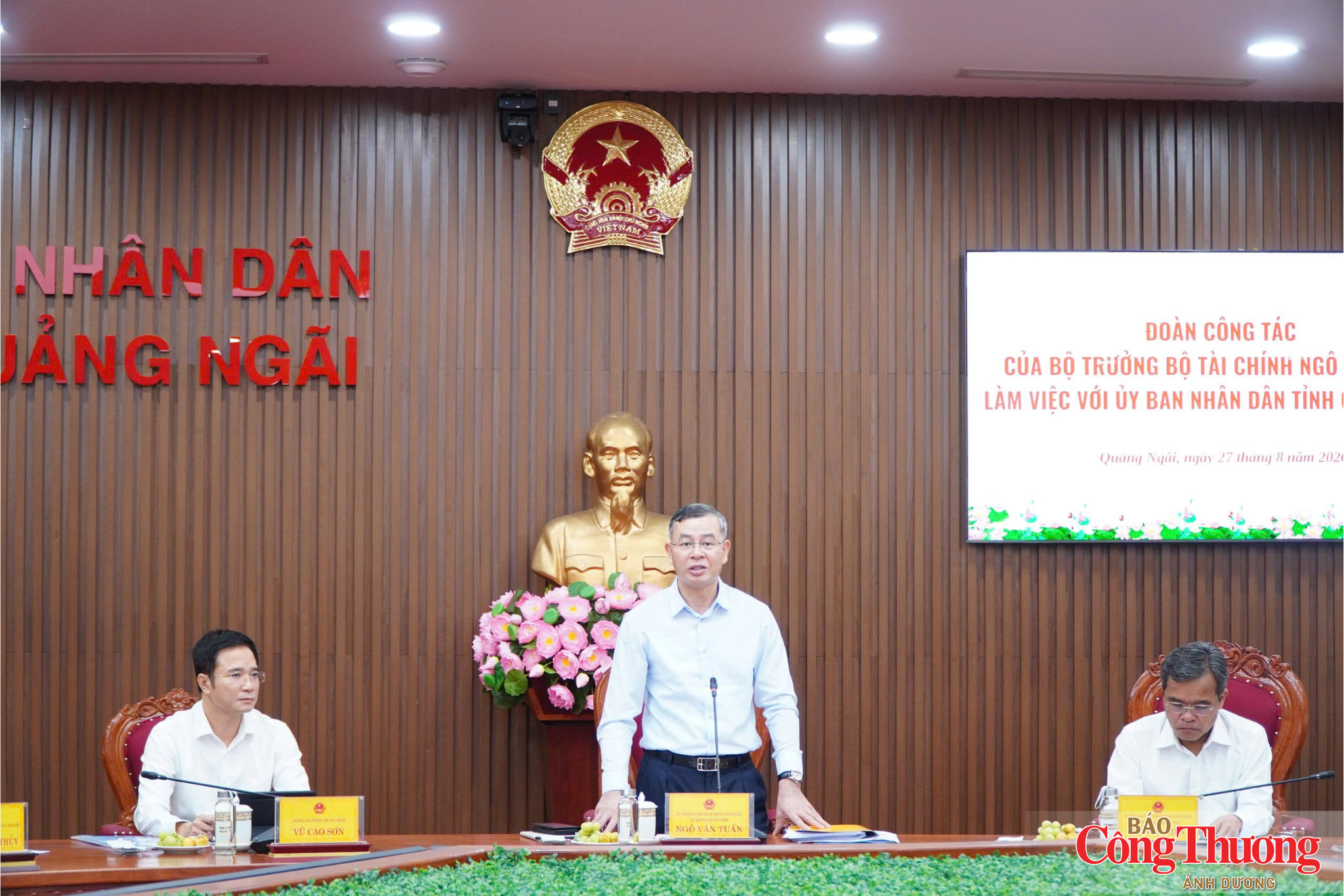 Tạo động lực đưa Quảng Ngãi trở thành trung tâm kinh tế biển năng động