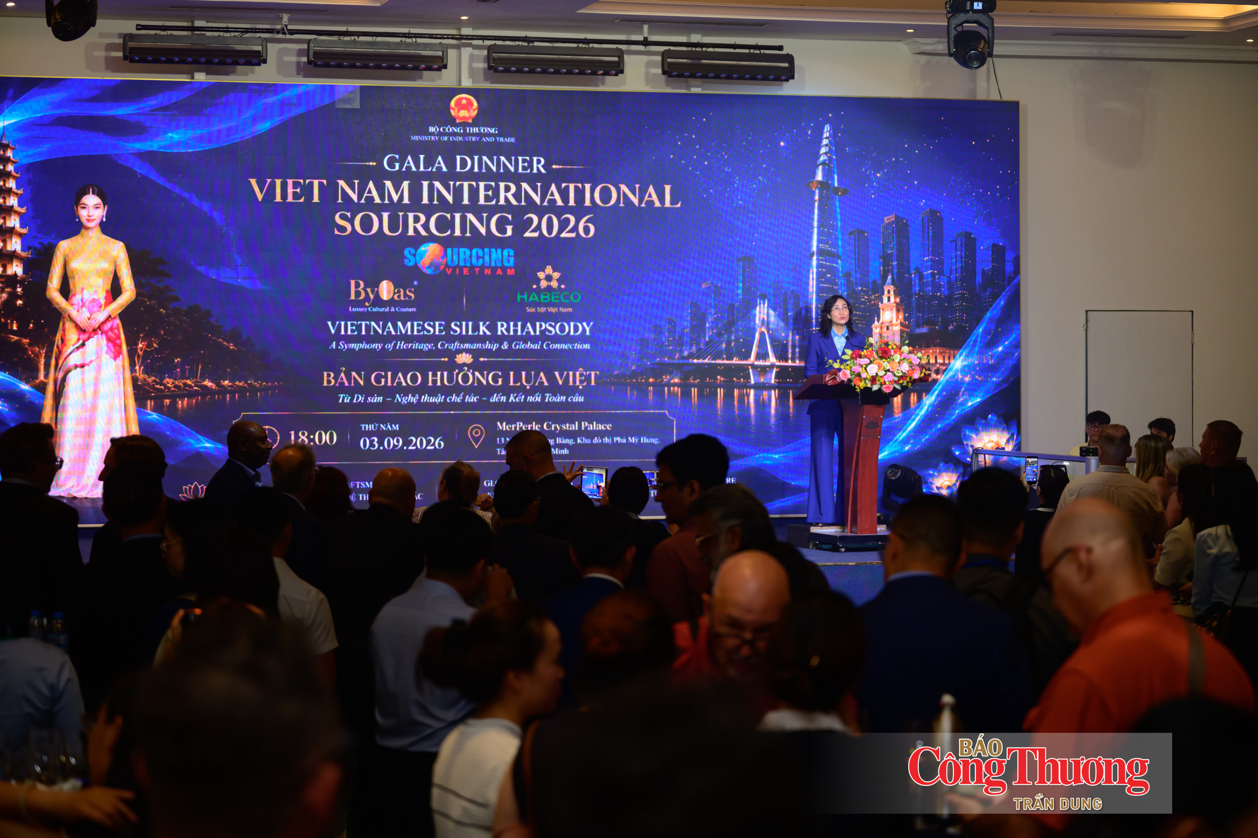 'Bản Giao hưởng Lụa Việt' kể câu chuyện kết nối thương mại toàn cầu