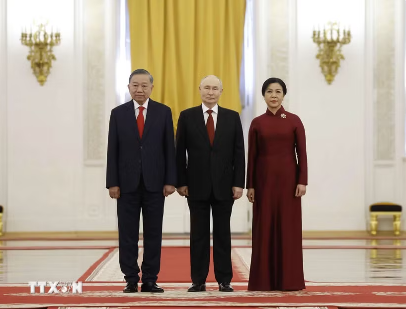 Tổng thống Nga Vladimir Putin chủ trì Lễ đón Tổng Bí thư, Chủ tịch nước Tô Lâm và Phu nhân
