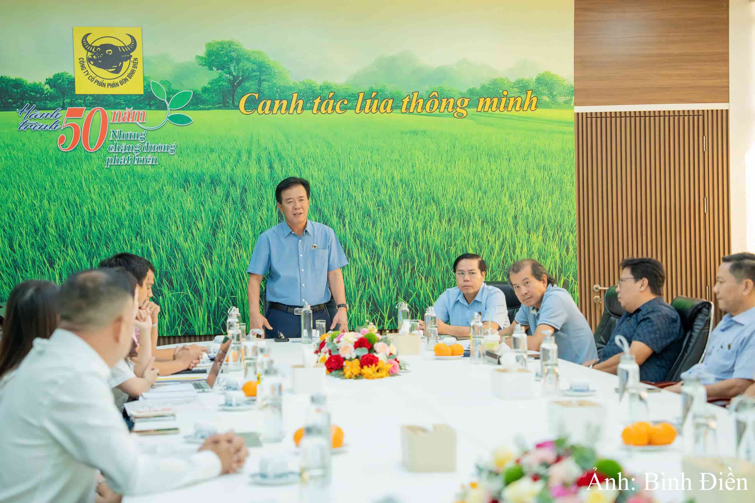 Xanh hoá từ nhà máy đến ruộng vườn