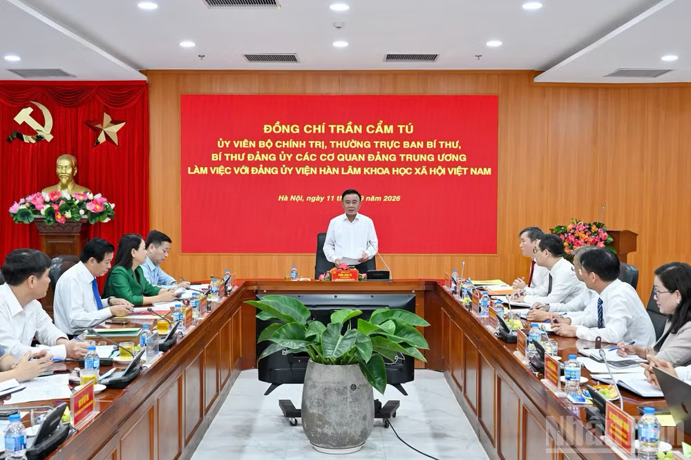 Xây dựng Đảng bộ thật sự trong sạch, vững mạnh, nâng tầm nghiên cứu và năng lực tư vấn chính sách