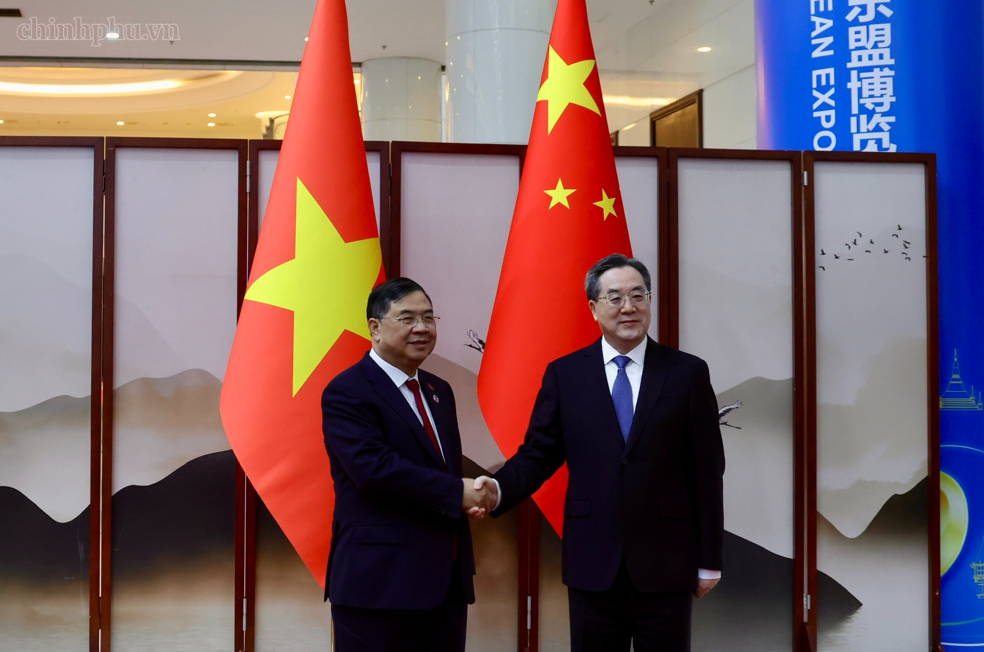 Phó Thủ tướng Thường trực Chính phủ Phạm Gia Túc hội đàm với Phó Thủ tướng Thường trực Quốc vụ viện Trung Quốc Đinh Tiết Tường