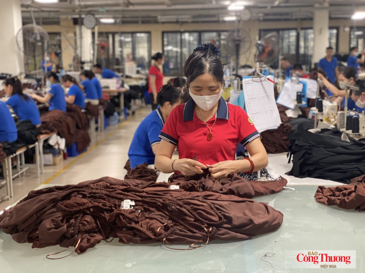 Dệt may góp lực vào kỷ lục 1.000 tỷ USD xuất nhập khẩu