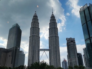 Từ tháp đôi Petronas Malaysia nghĩ về quốc huy năng lượng Việt Nam Bài 1: Khi doanh nghiệp nhà nước vươn mình