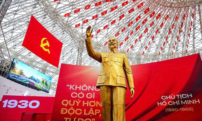 95 năm Cờ Đảng soi đường, 80 năm đất nước viết trang sử vàng