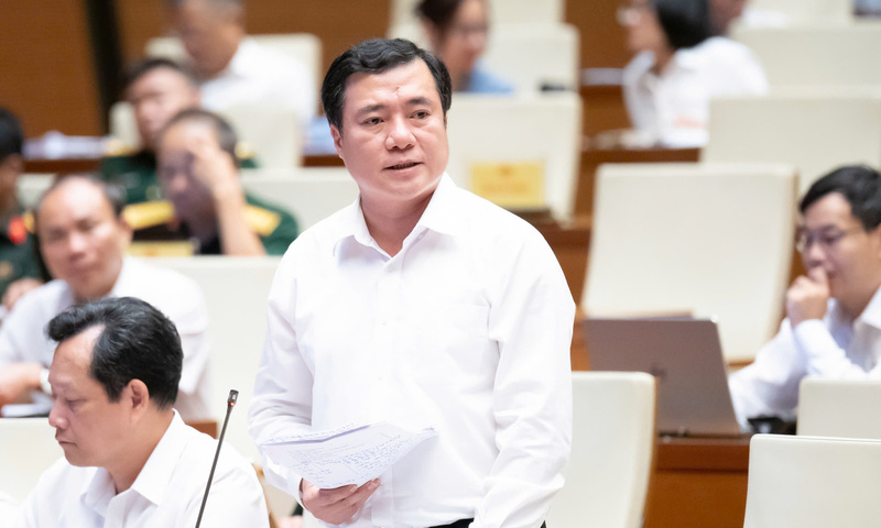 Thứ trưởng Bộ Công Thương giải trình, làm rõ dự thảo Luật Thương mại điện tử