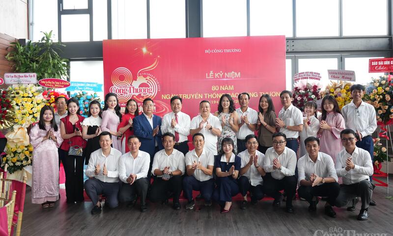 Chùm ảnh: Lễ kỷ niệm 80 năm ngày truyền thống Báo Công Thương tại TP. Hồ Chí Minh