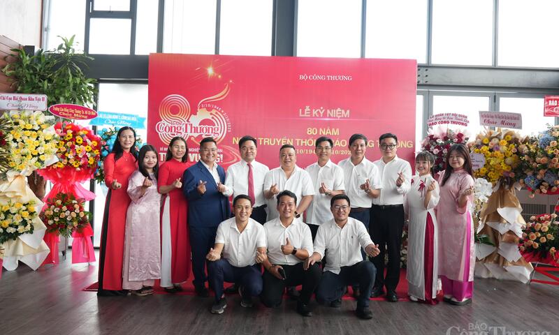 Bước chuyển mình mạnh mẽ của Văn phòng phía Nam Báo Công Thương