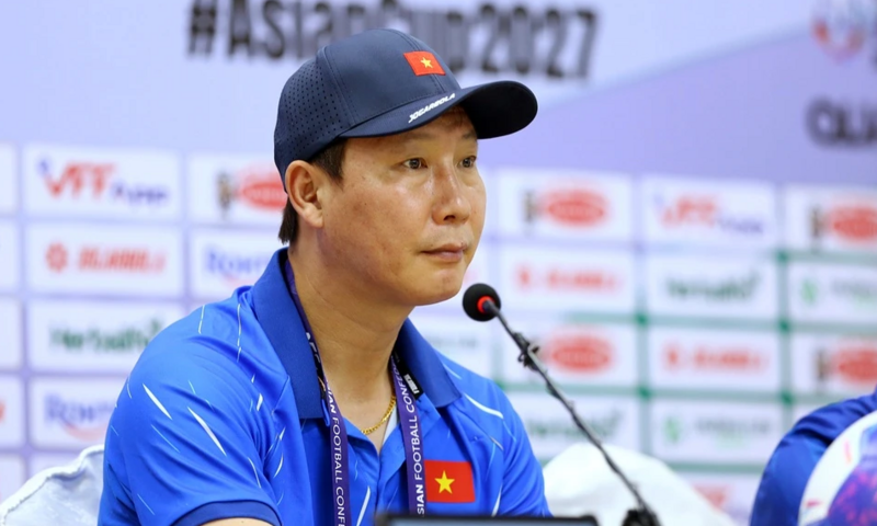 Huấn luyện viên Kim Sang Sik muốn đội tuyển Việt Nam thắng đậm Nepal